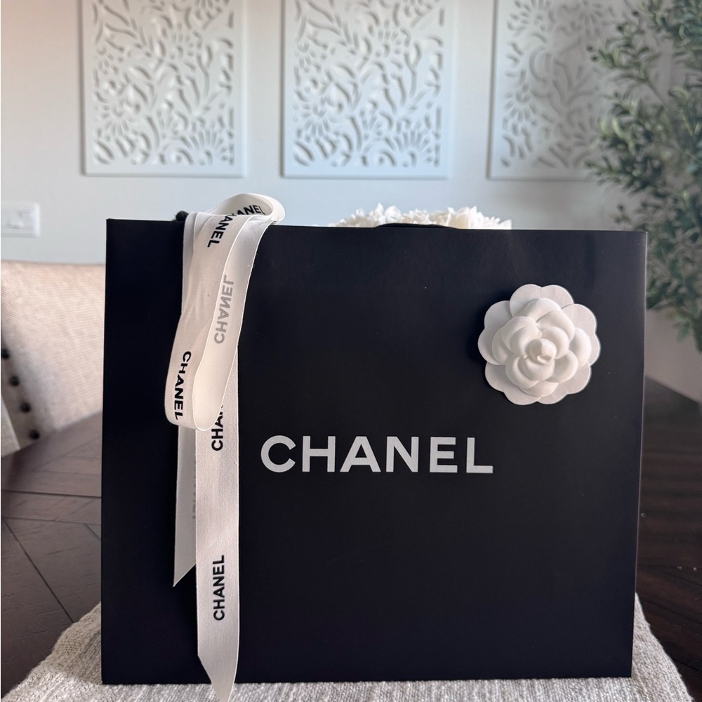 Chanel Black and White Accessory